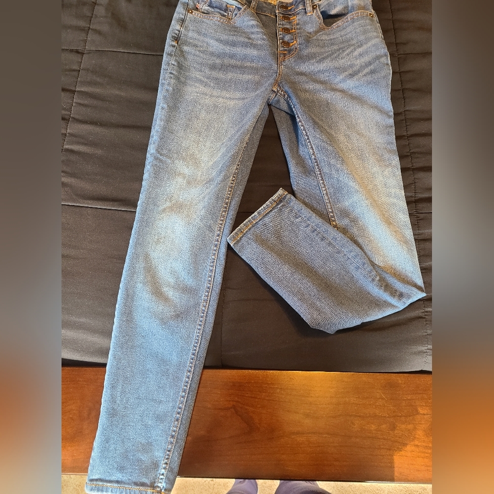 Vigoss button fly mid rise skinny jean